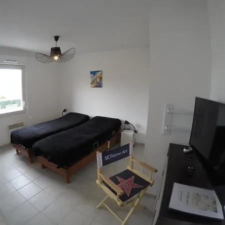 Setieme Art , Centre Sete, 5 Minutes De La Gare Apartament